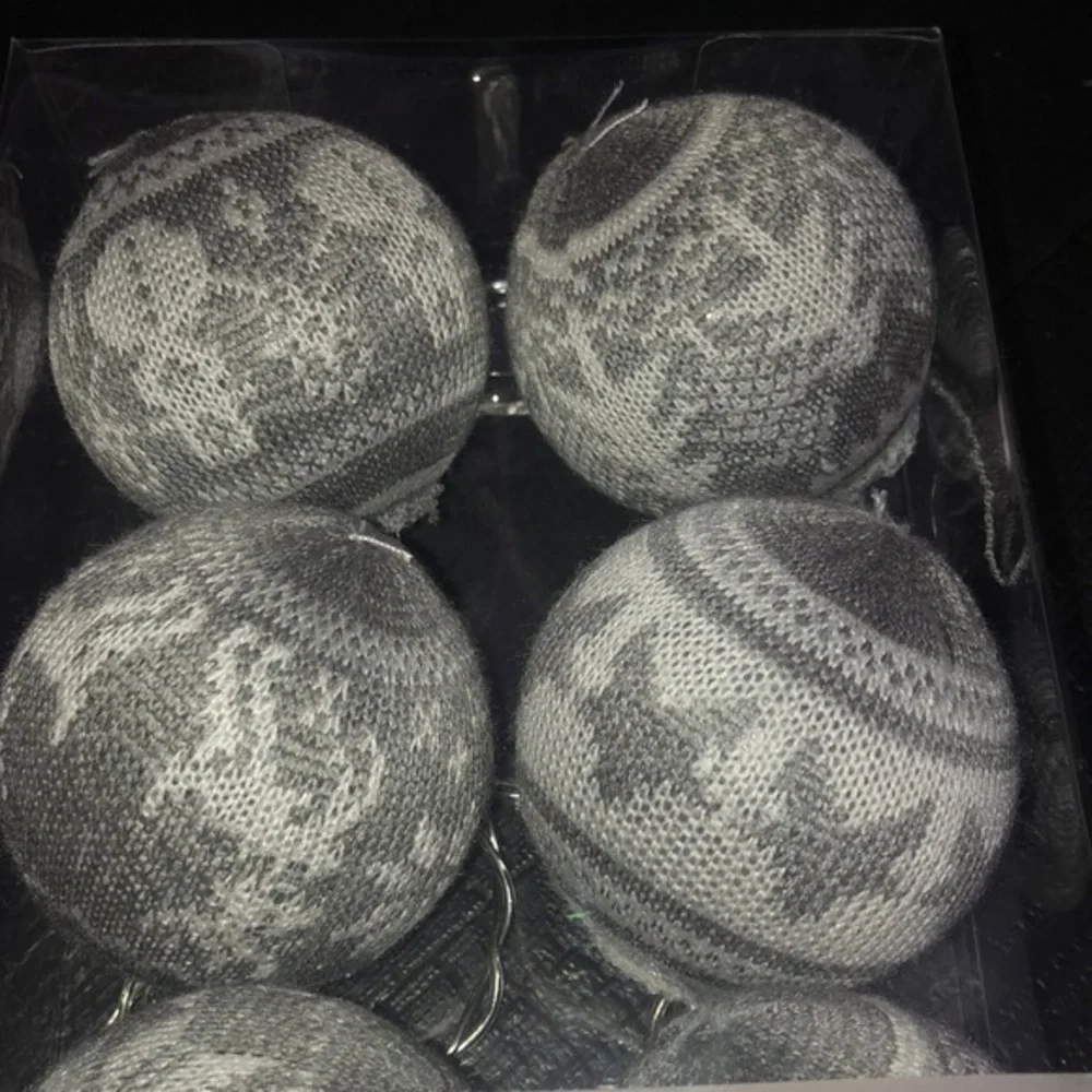 Sweater Covered‎ Nordic Christmas Lights Gray White New